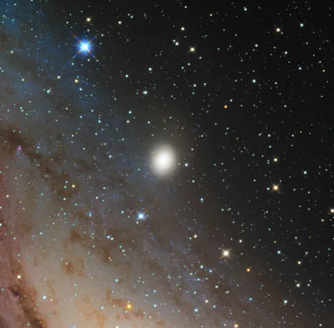 La galassia ellittica nana M32